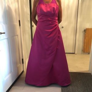 Beautiful Pink David’s Bridal Dress